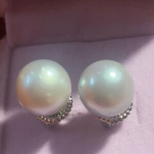 Elegant south sea Pearl Stud Earrings
